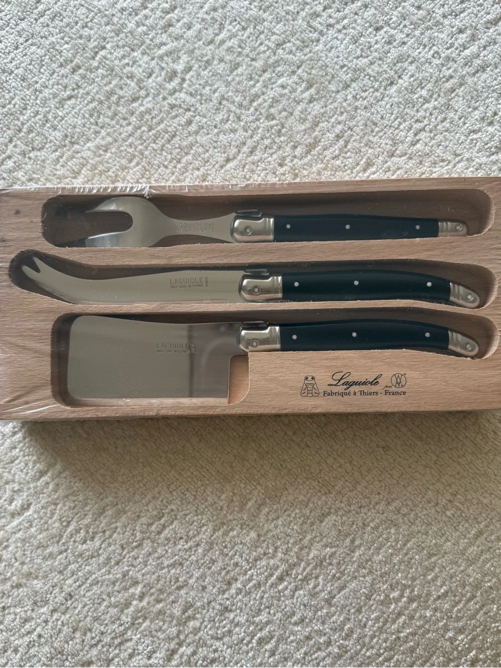 André Verdier Laguiole Debutant 3 Piece Cheese Set Black - BRAND NEW